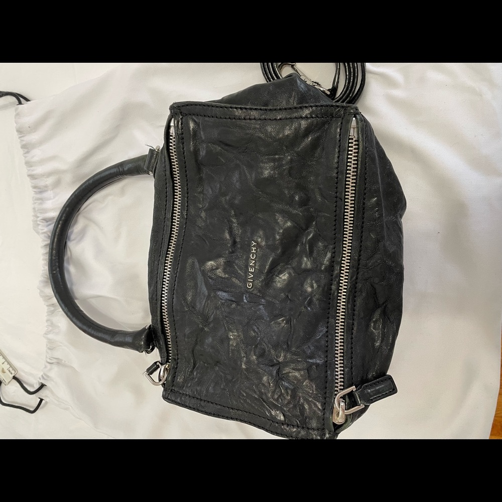 💯 Authentic GIVENCHY Pandora Bag